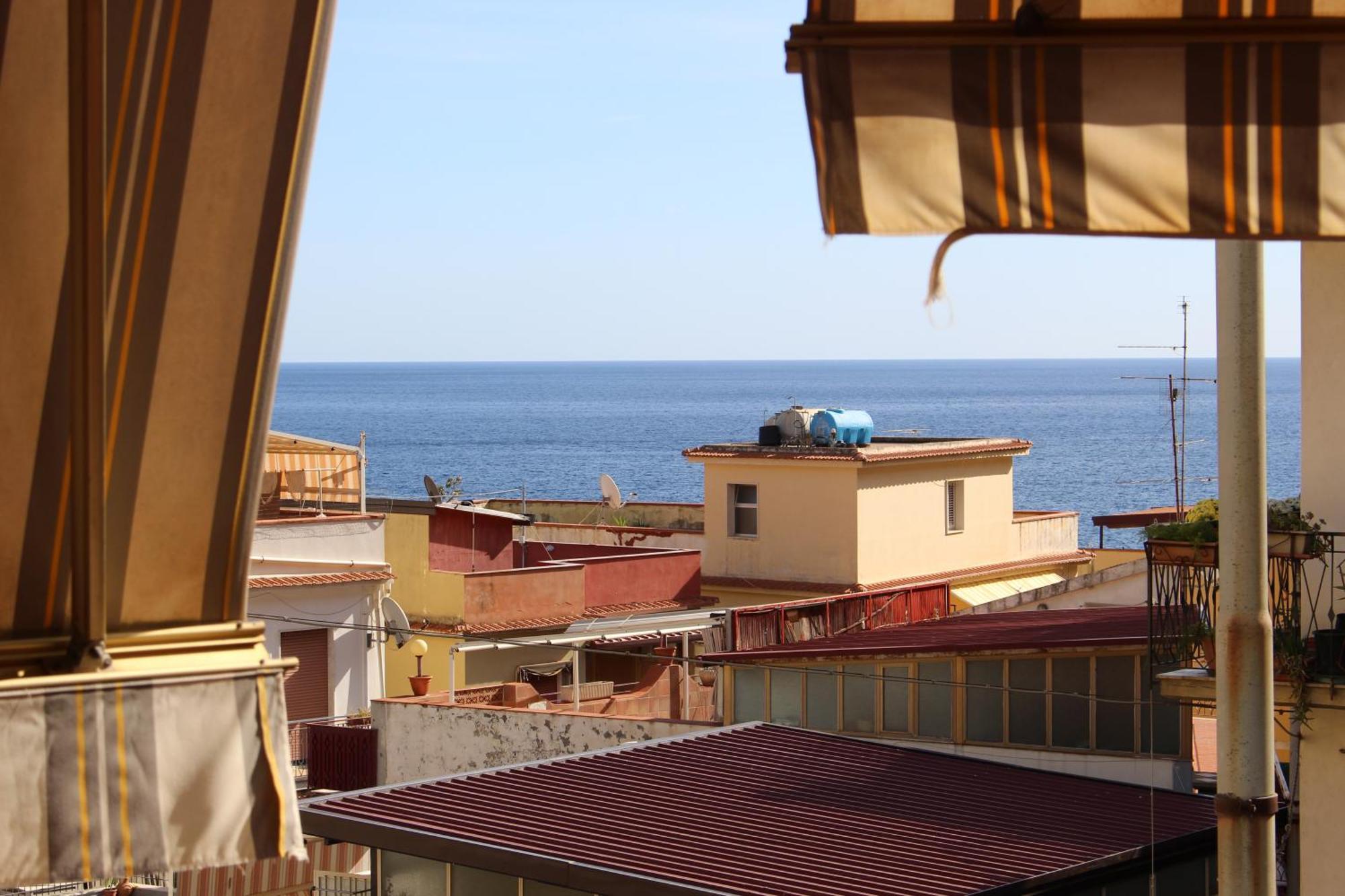 La Maison Doree Giardini Naxos