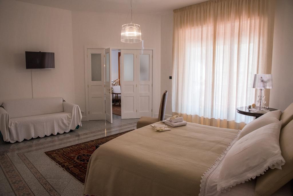 La Maison Doree * Giardini Naxos